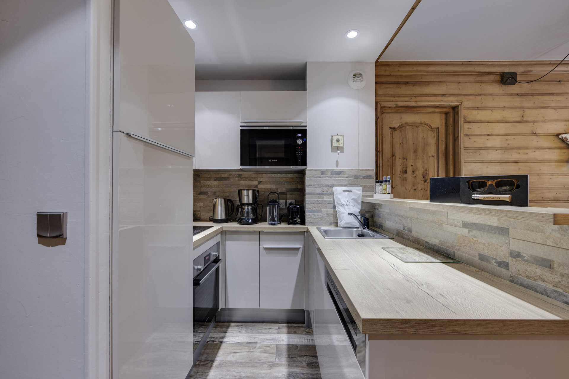 _lv_images__lot_0074061461_05_1447848