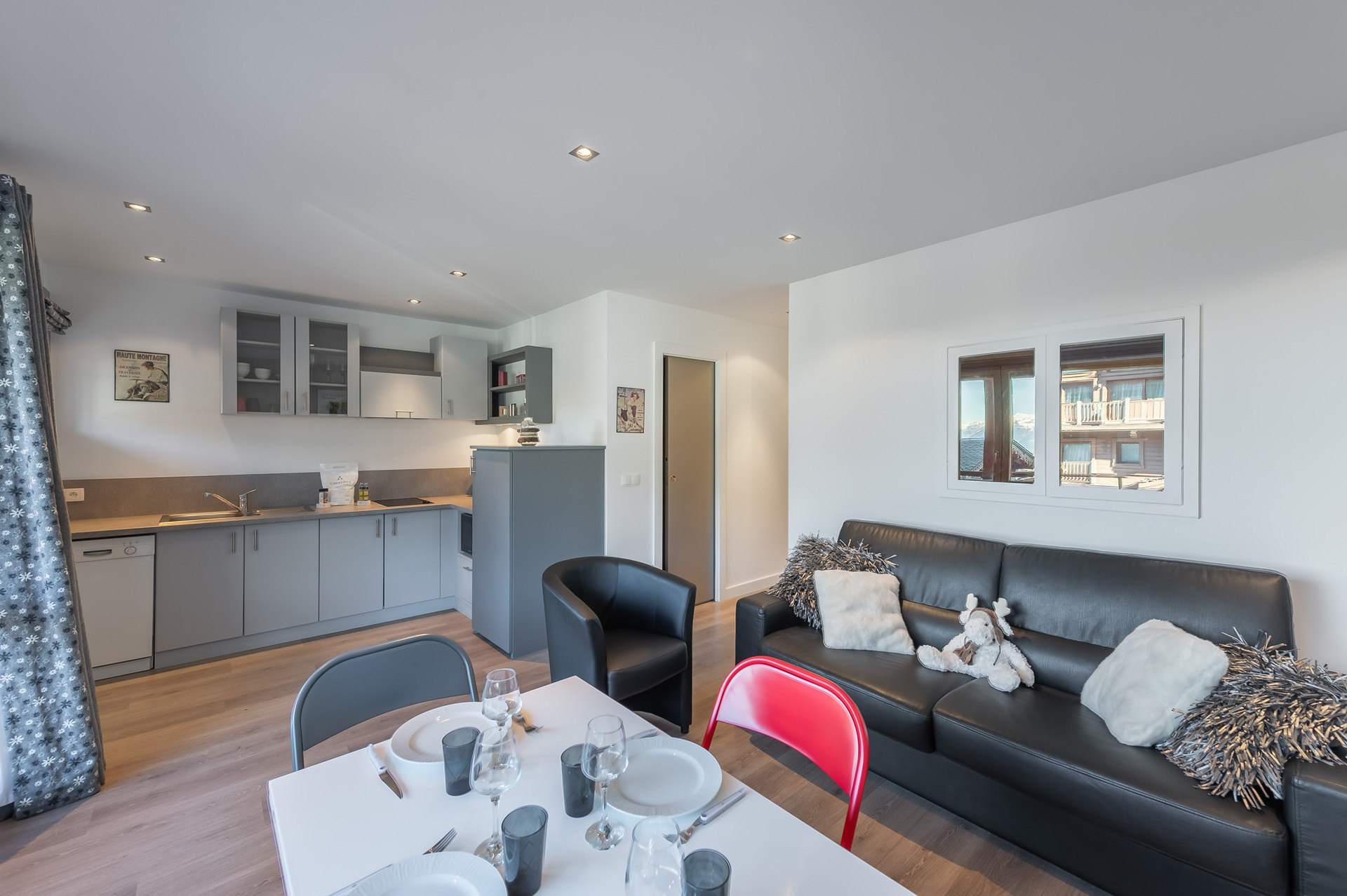 _lv_images__lot_0074061596_05_1445494