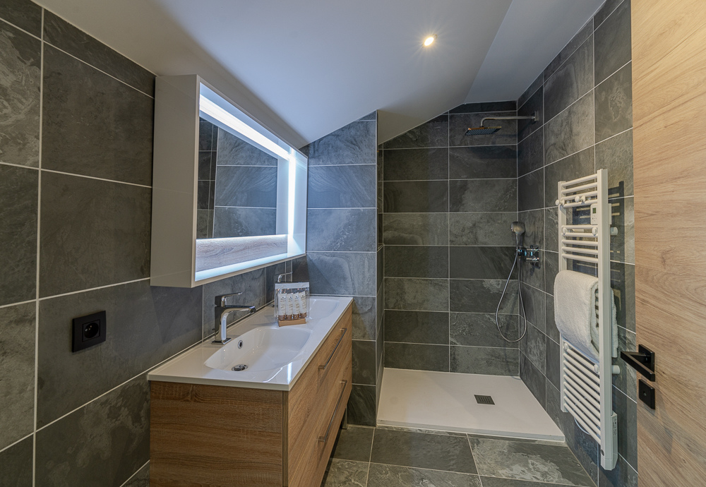 _lv_images__lot_0074061748_11_1445299