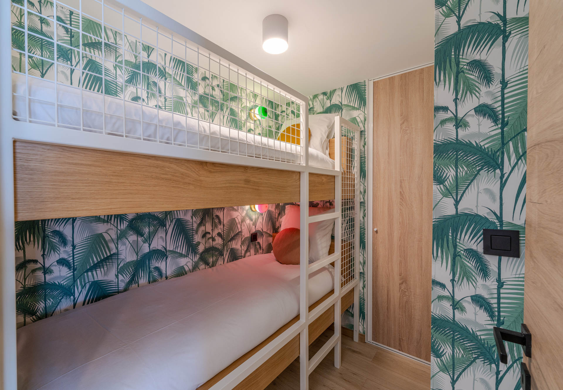 _lv_images__lot_0074061757_07_1445992