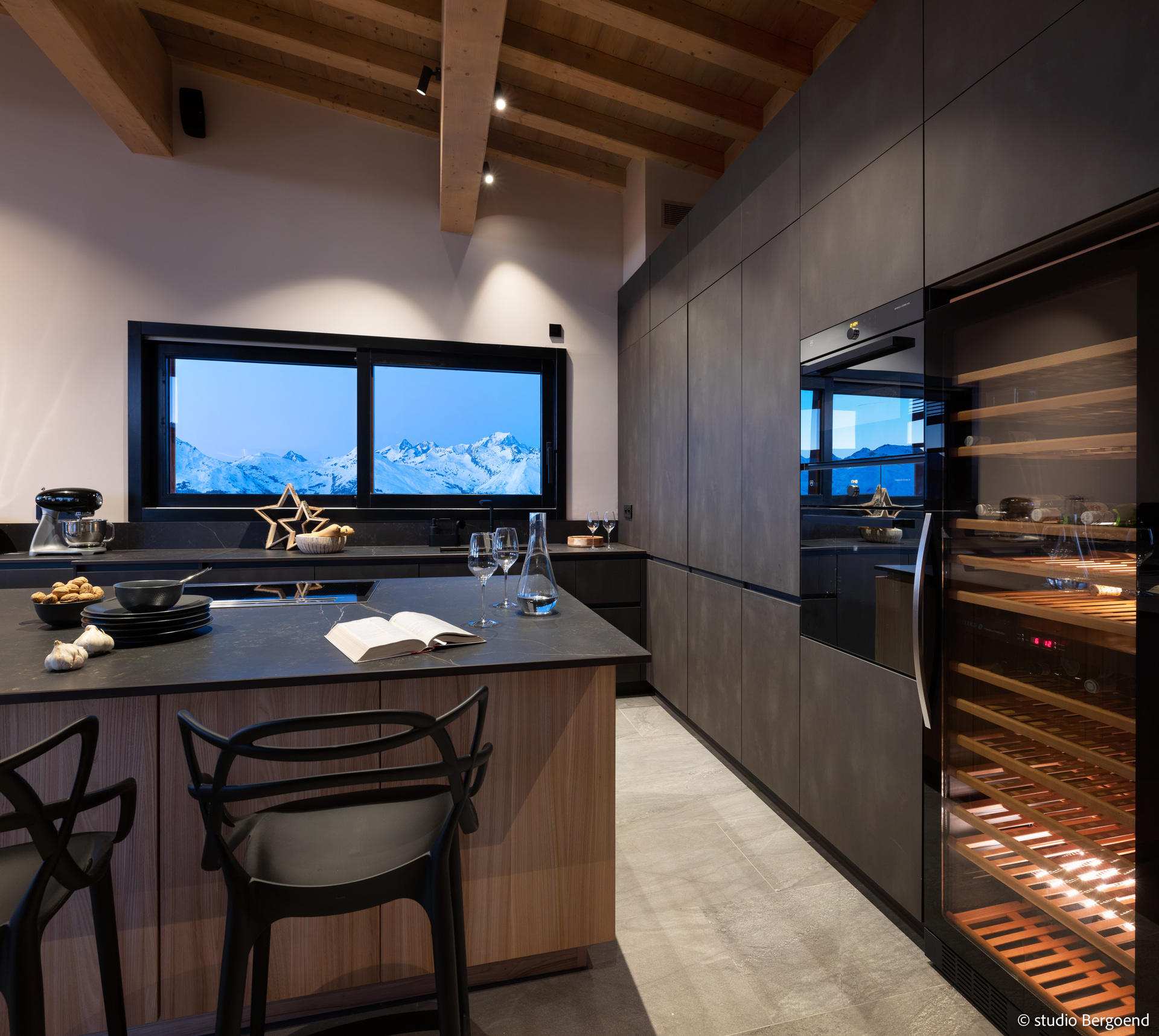 _lv_images__lot_0074061807_15_1342870