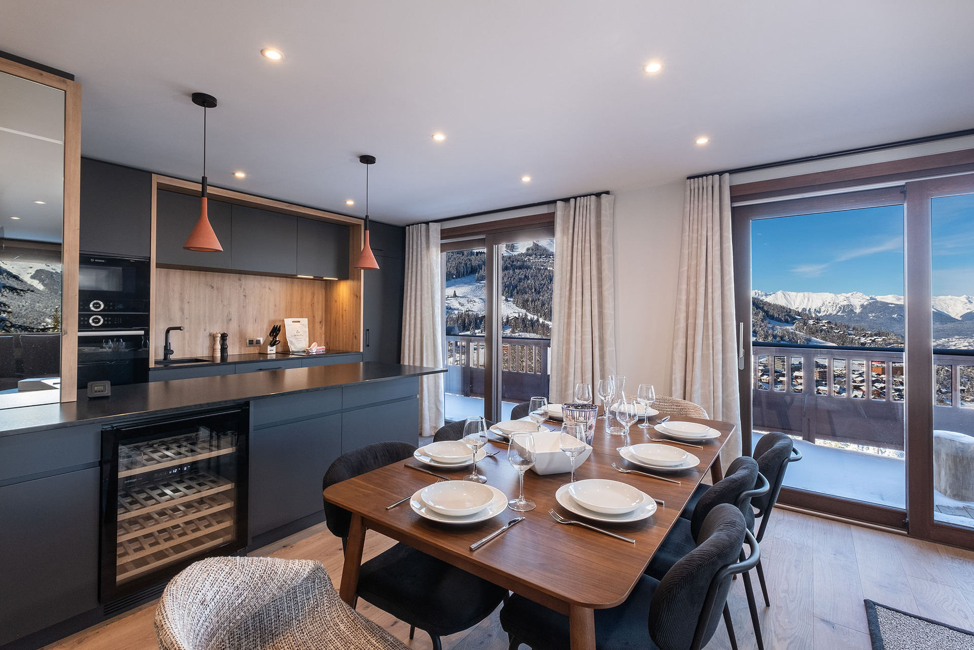 _lv_images__lot_0074061856_01_1445275