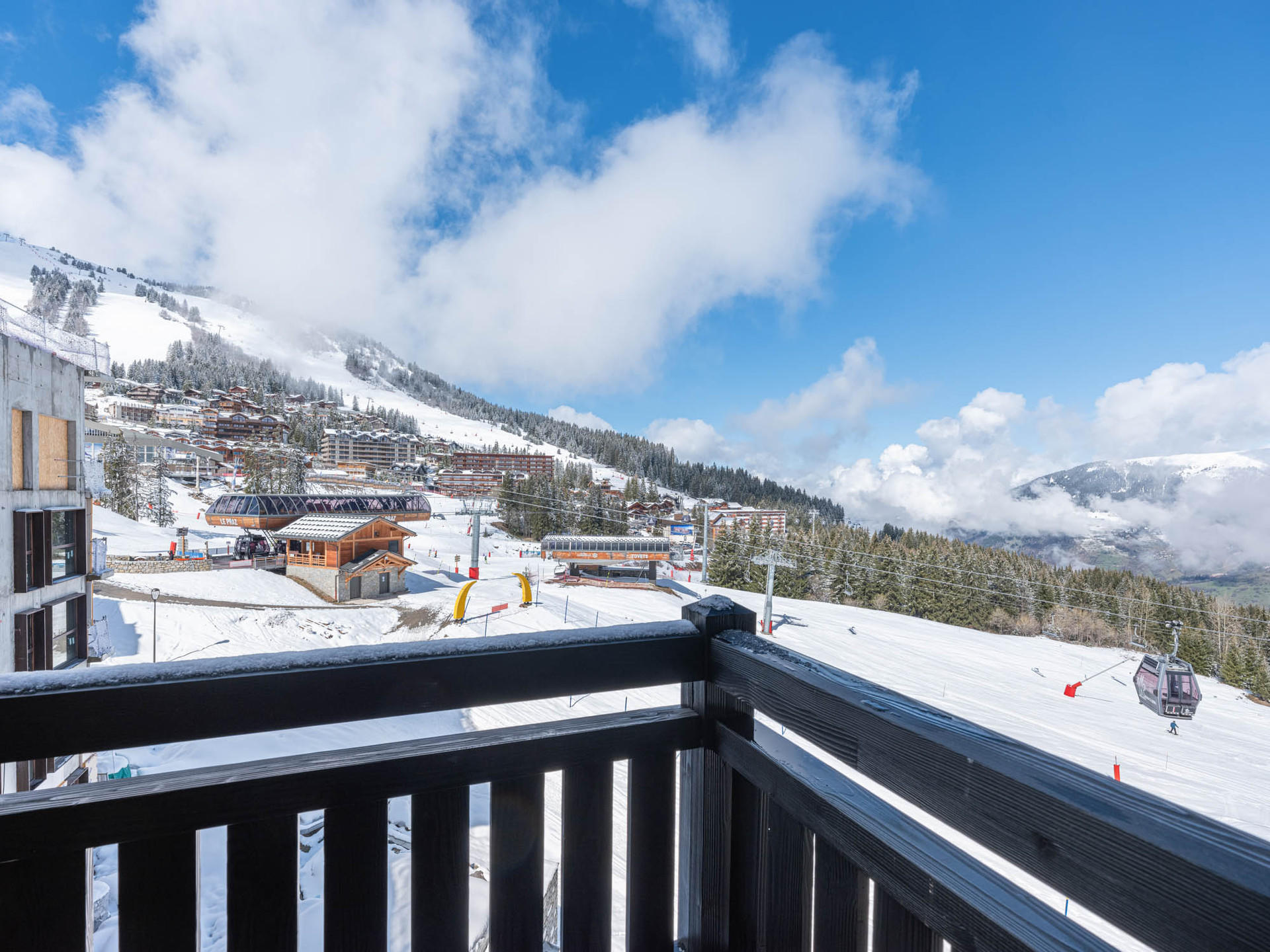 _lv_images__lot_0074061904_04_1448667