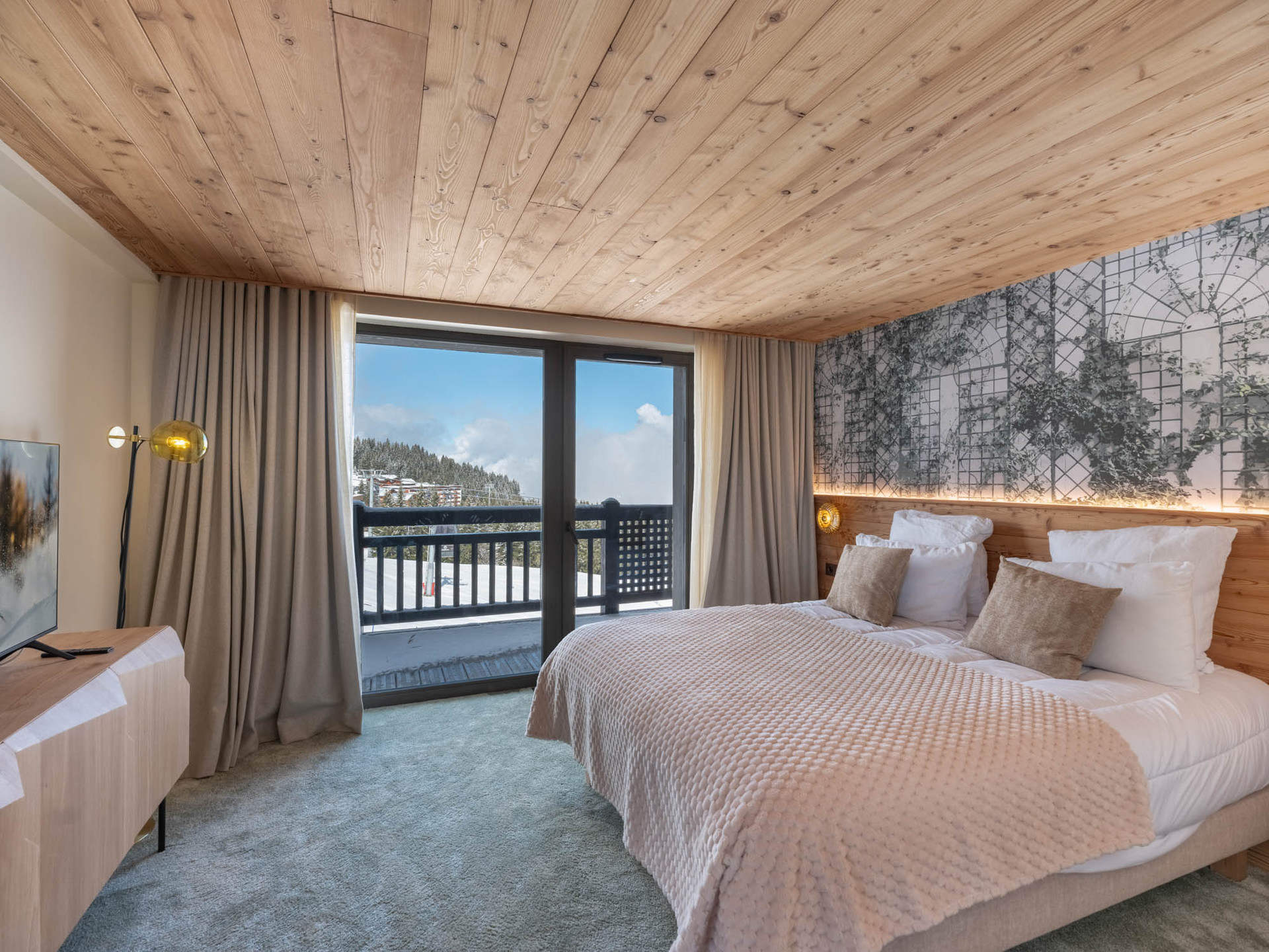 _lv_images__lot_0074061904_06_1448669