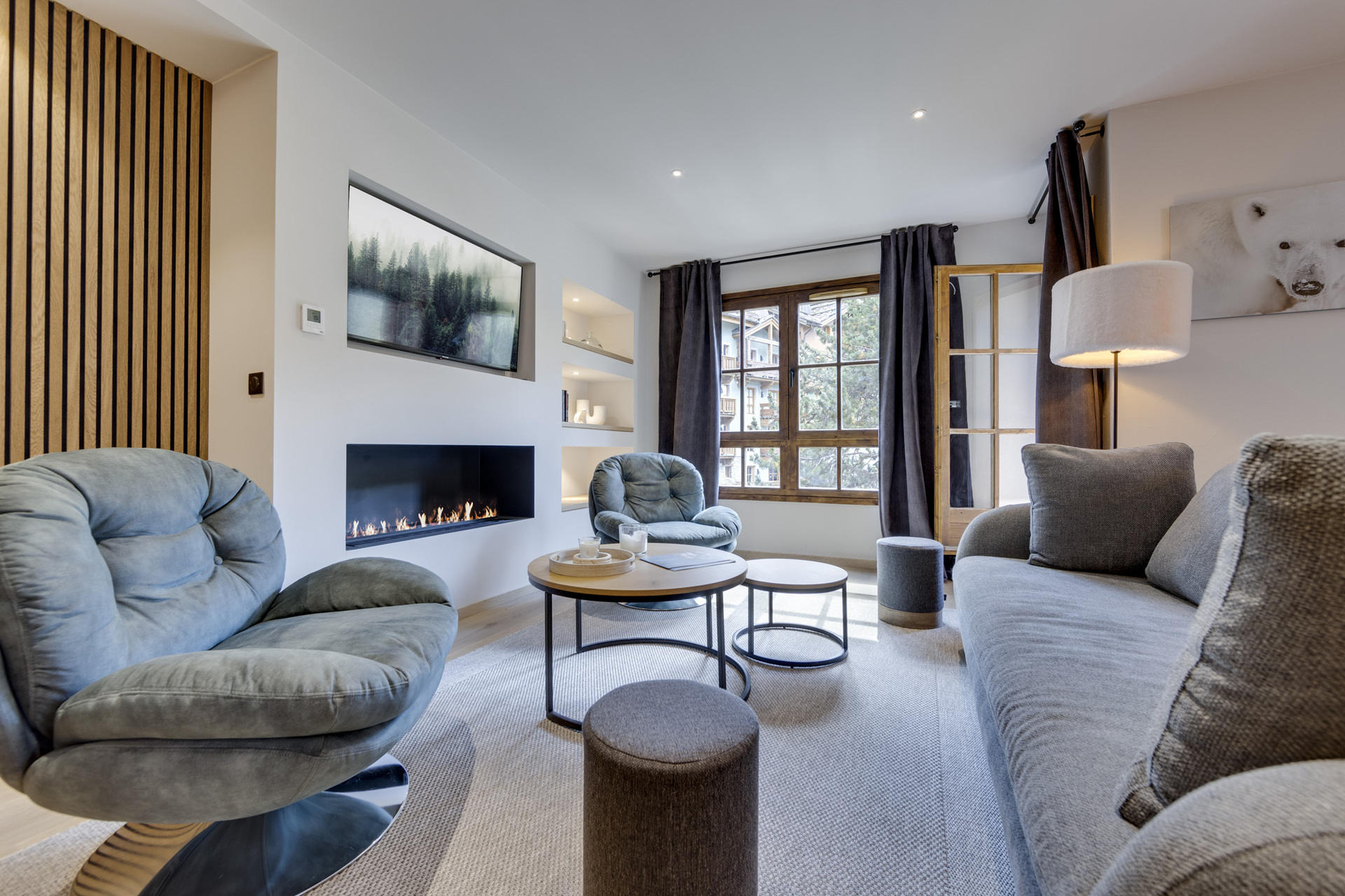 _lv_images__lot_0074061951_01_1447728