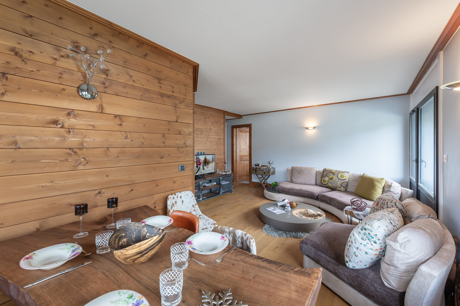 _lv_images__lot_0074061956_03_1448770