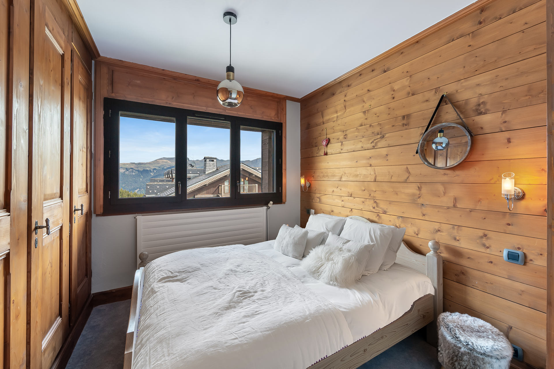 _lv_images__lot_0074061956_10_1448777