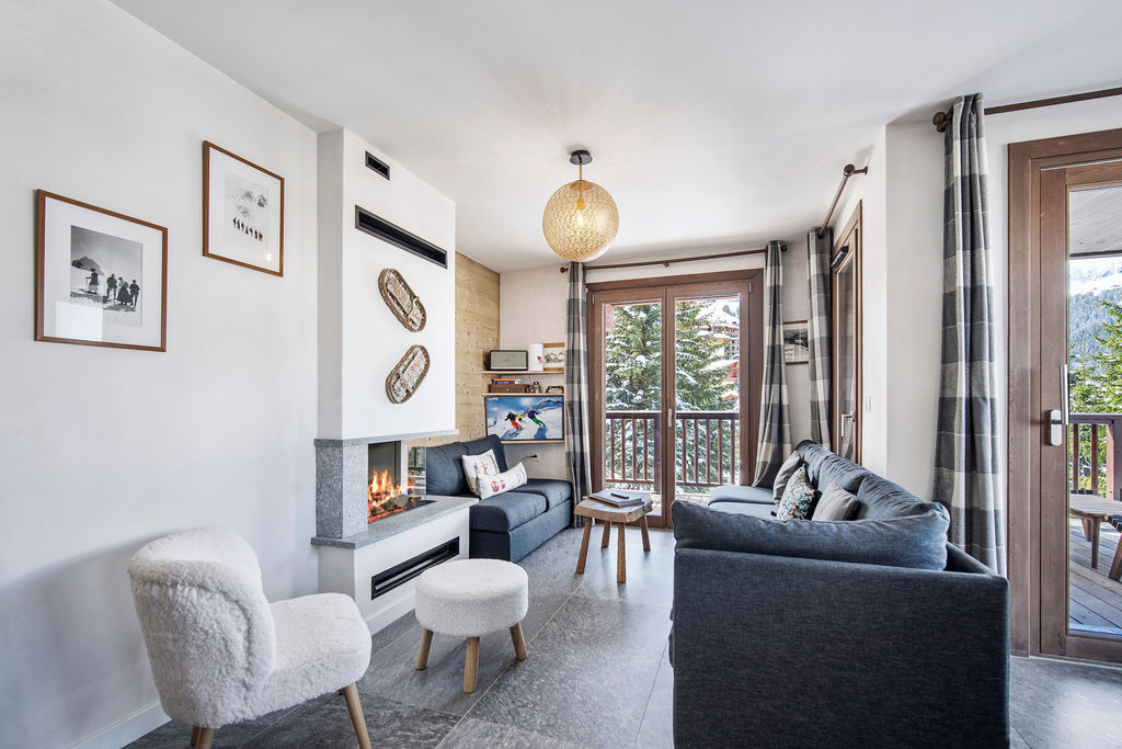 _lv_images__lot_0074061979_03_1445863