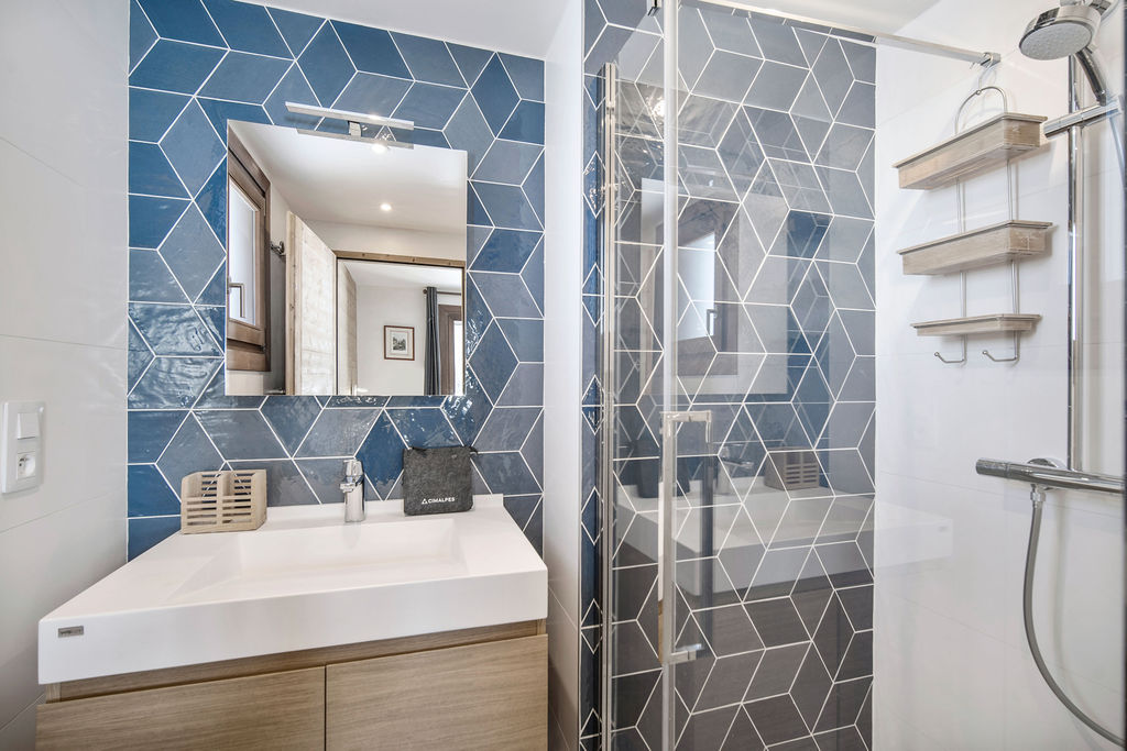 _lv_images__lot_0074061979_13_1445873