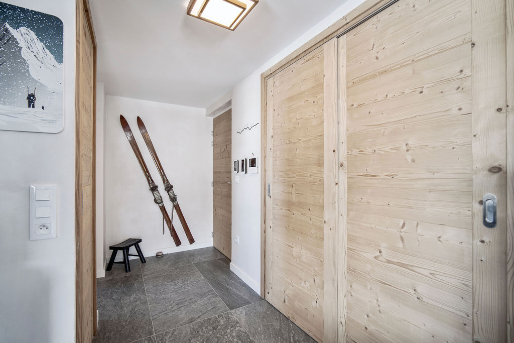 _lv_images__lot_0074061979_14_1445874