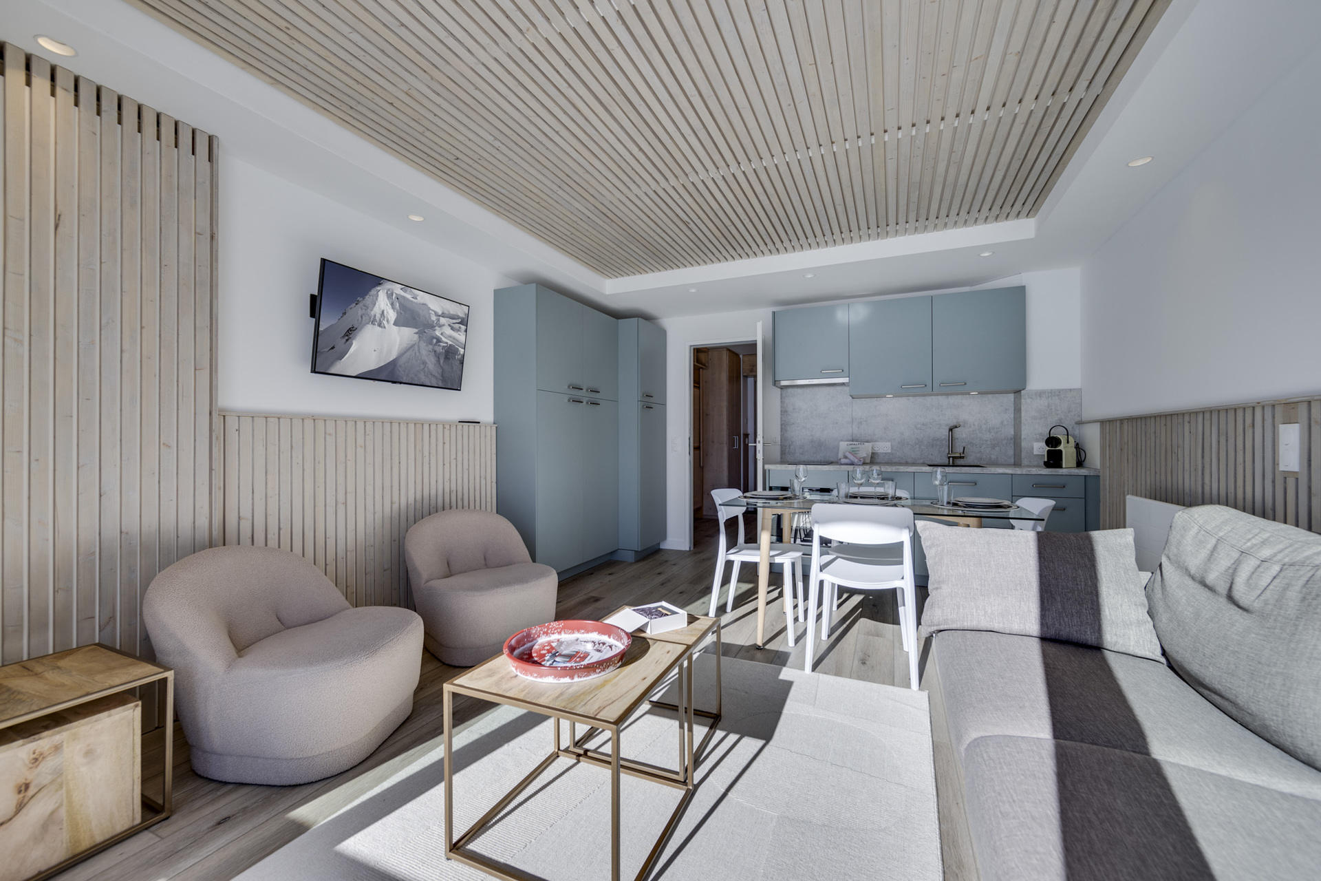 _lv_images__lot_0075553494_01_1447481