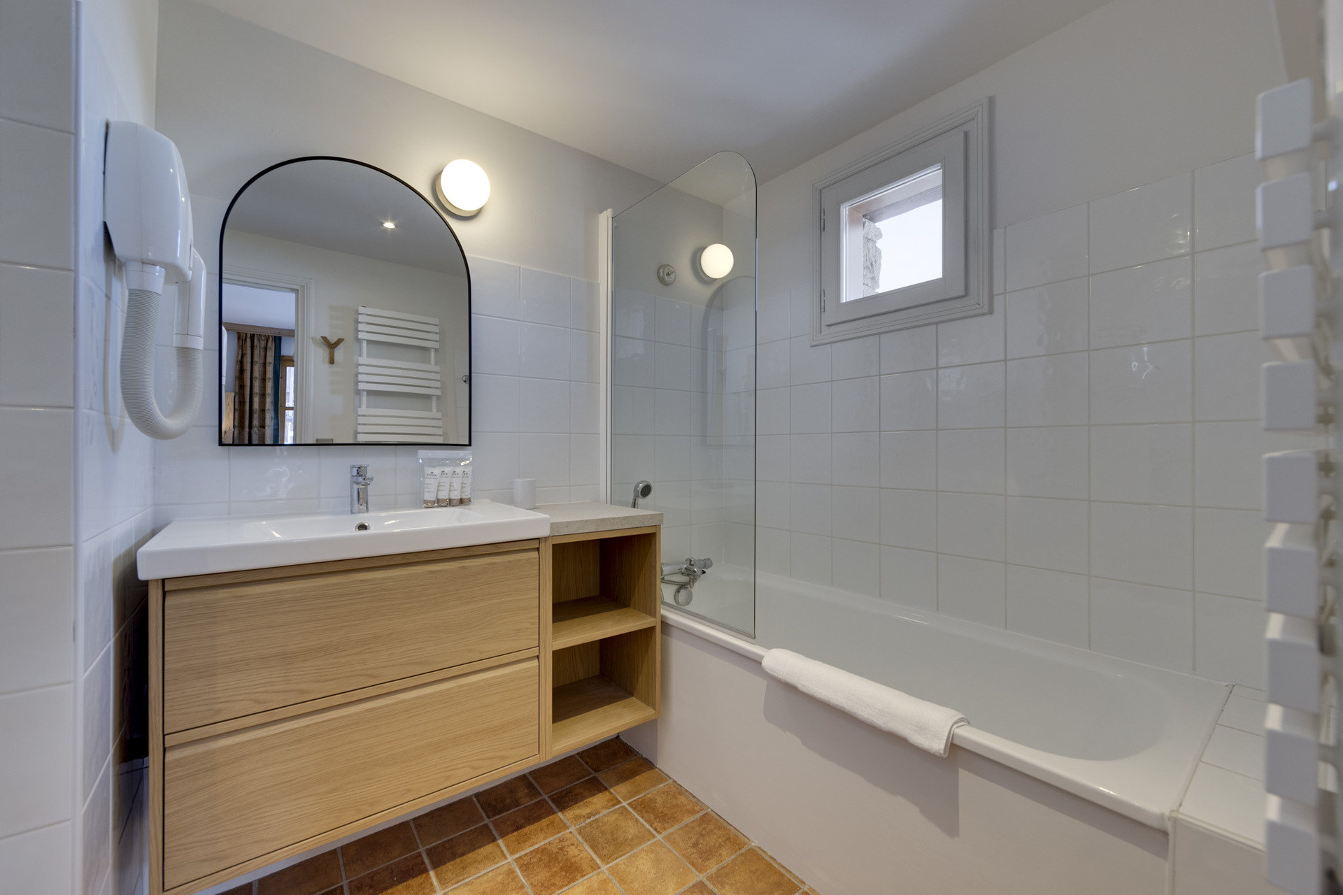 _lv_images__lot_0075553556_08_1447821