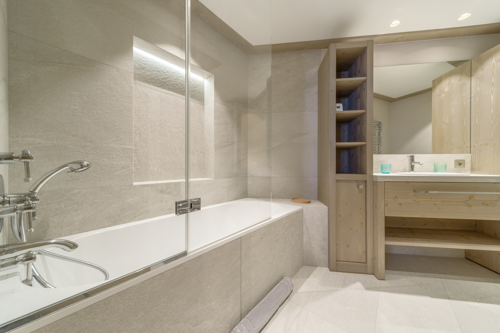 _lv_images__lot_0075553586_08_1448061