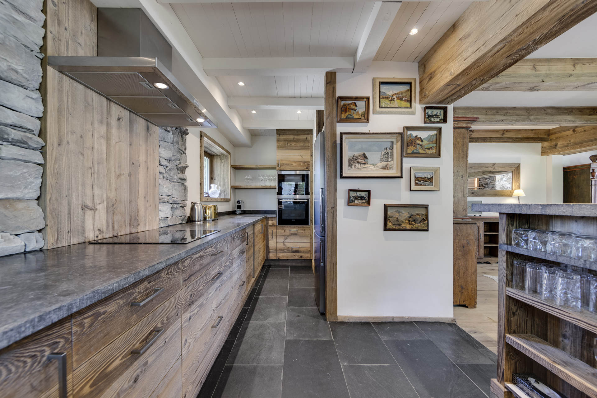 _lv_images__lot_0075553703_04_1446384