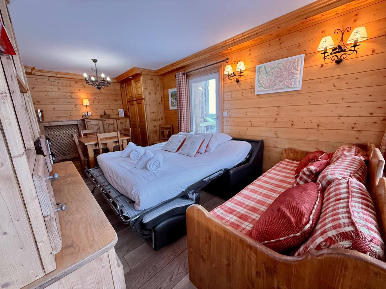 _lv_images__lot_0075553733_08_1447456