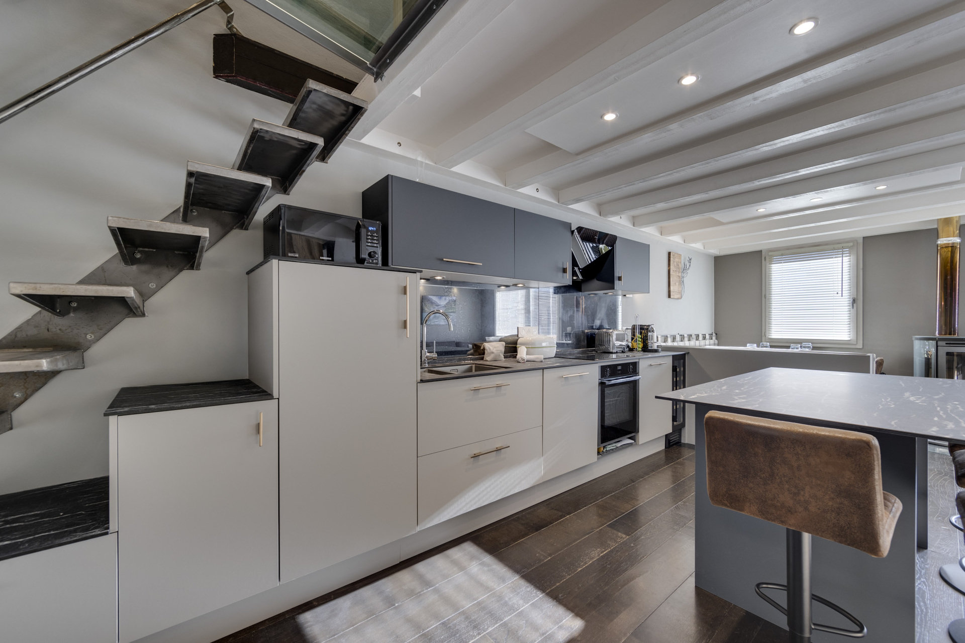 _lv_images__lot_0075553764_05_1447392