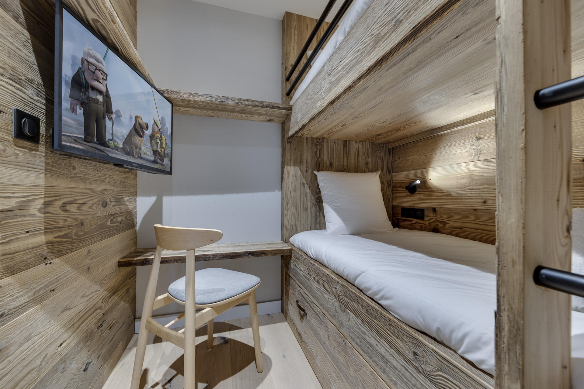 _lv_images__lot_0075553775_08_1446300