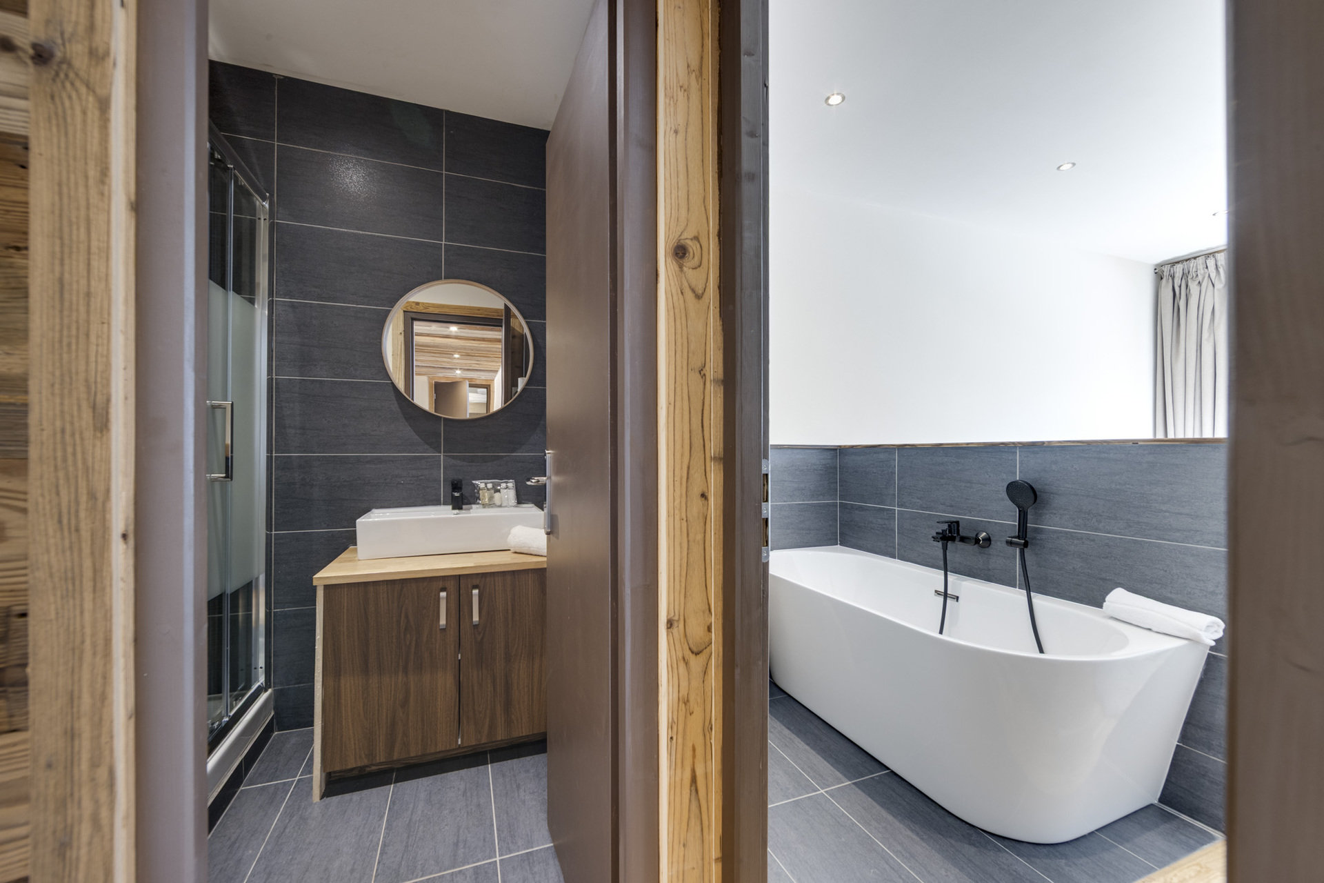 _lv_images__lot_0075553797_10_1447305