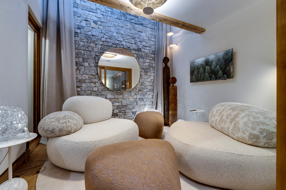 _lv_images__lot_0075553819_06_1446491