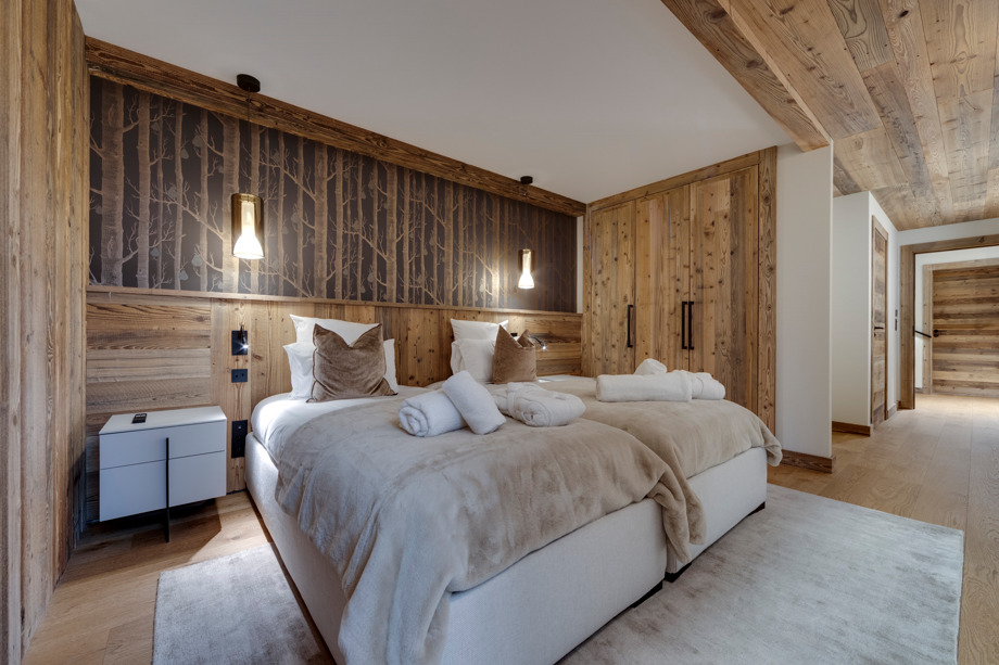 _lv_images__lot_0075553820_05_1446515