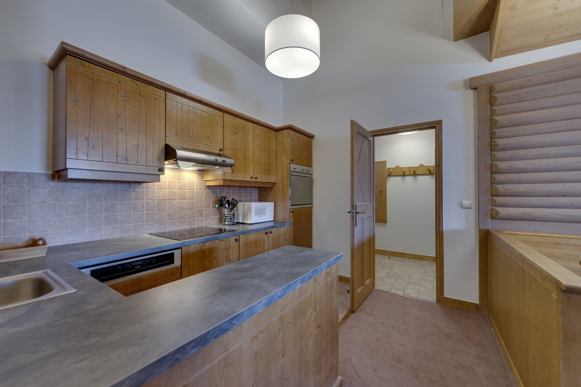 _lv_images__lot_0075553974_10_1447947