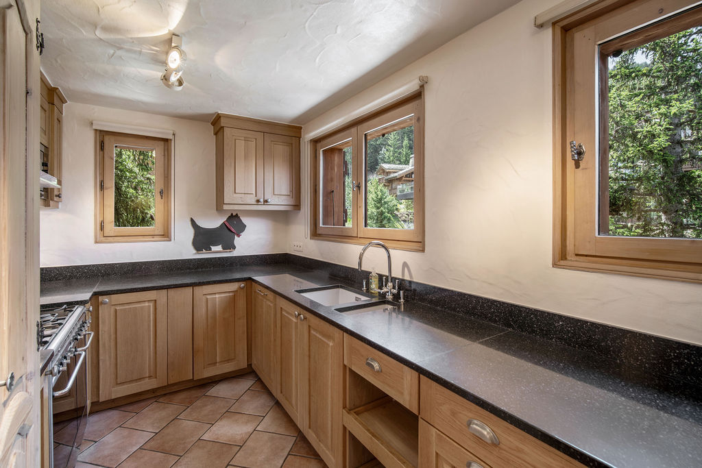 _lv_images__lot_0075554013_04_1448208