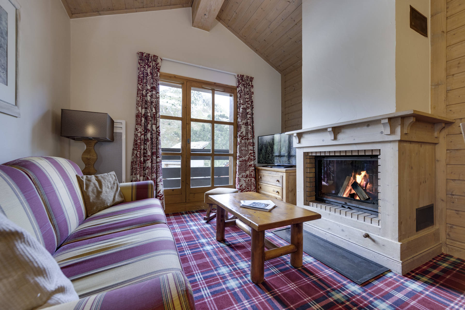 _lv_images__lot_0075554067_01_1447772