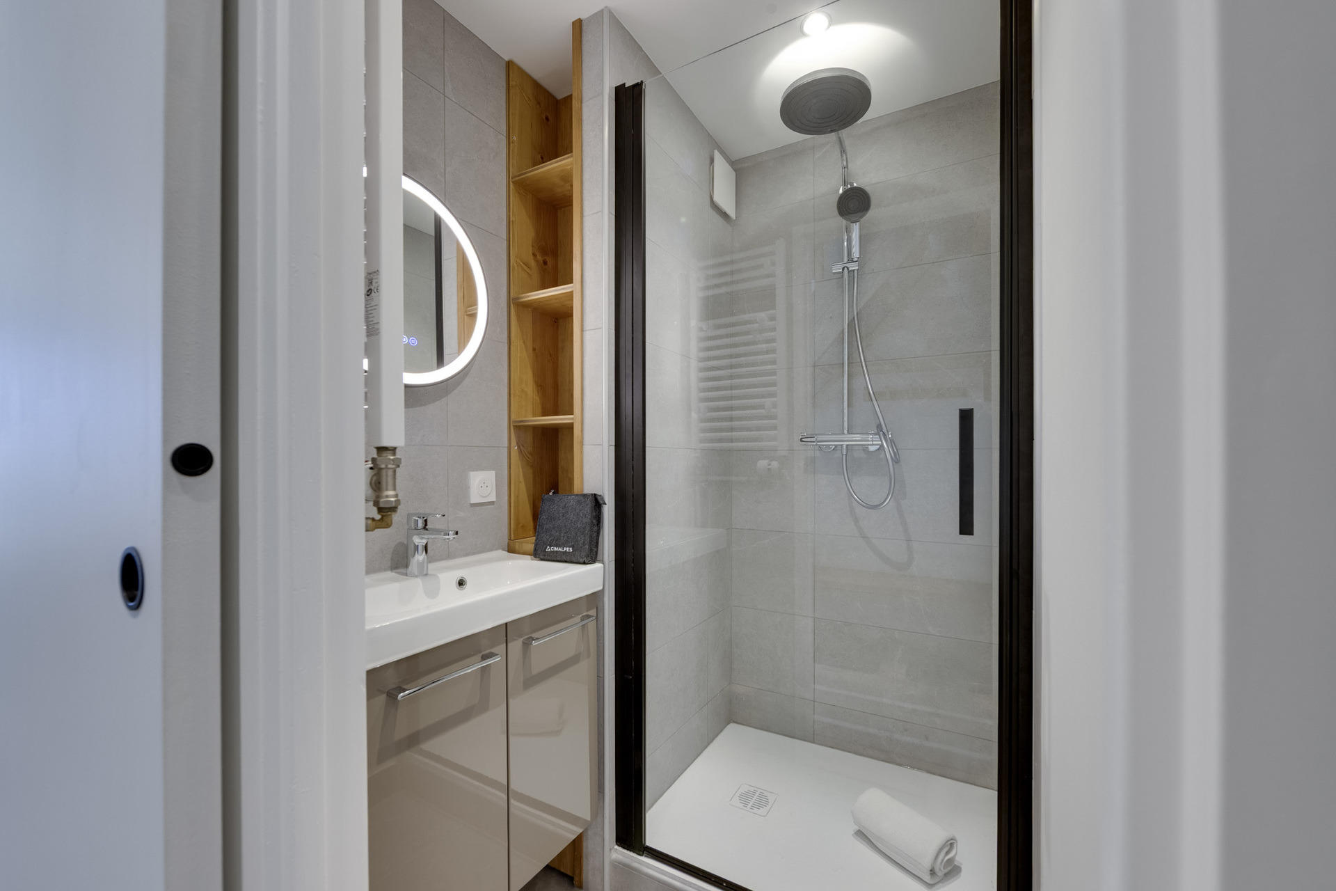 _lv_images__lot_0075554145_13_1447526