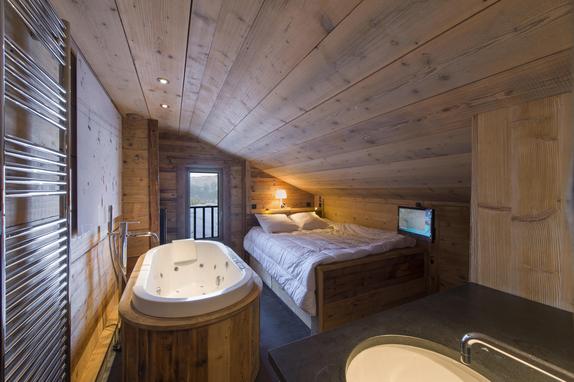 _lv_images__lot_0075554158_04_1449126