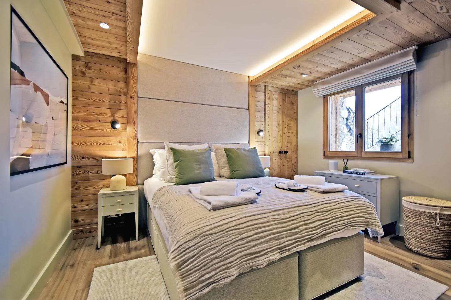 a4b13ac4-ebf4-4984-8672-48248f31235f-1267146