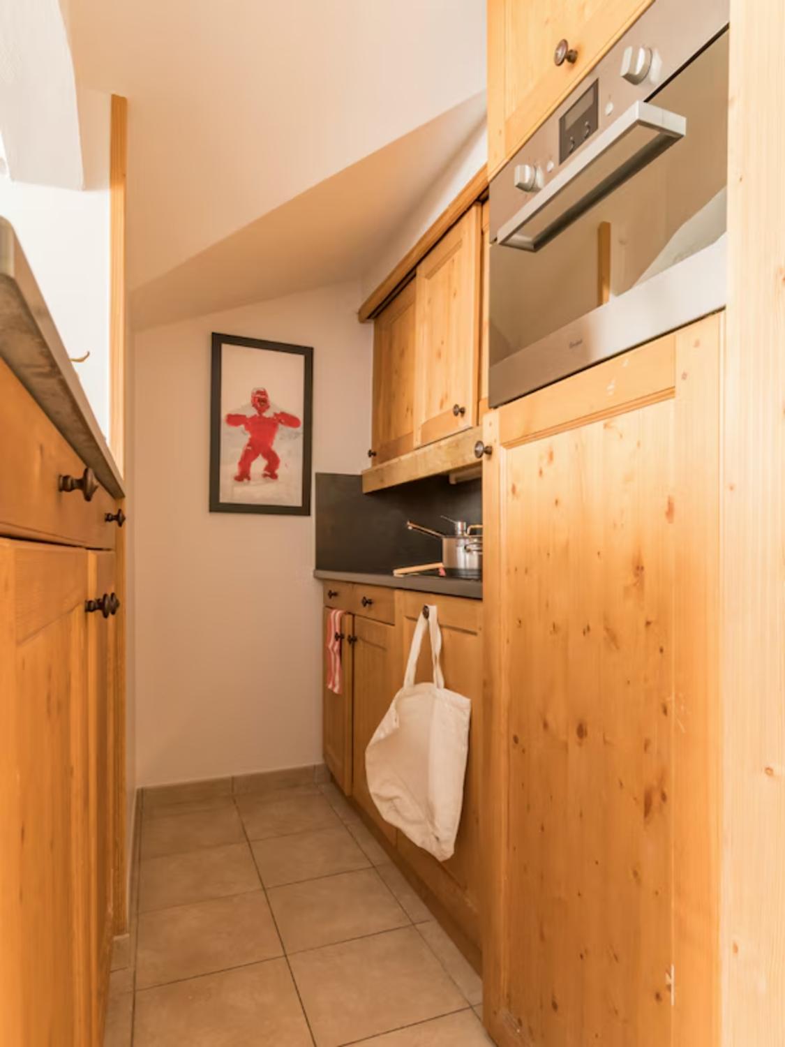 aaa-105970-34-1452039