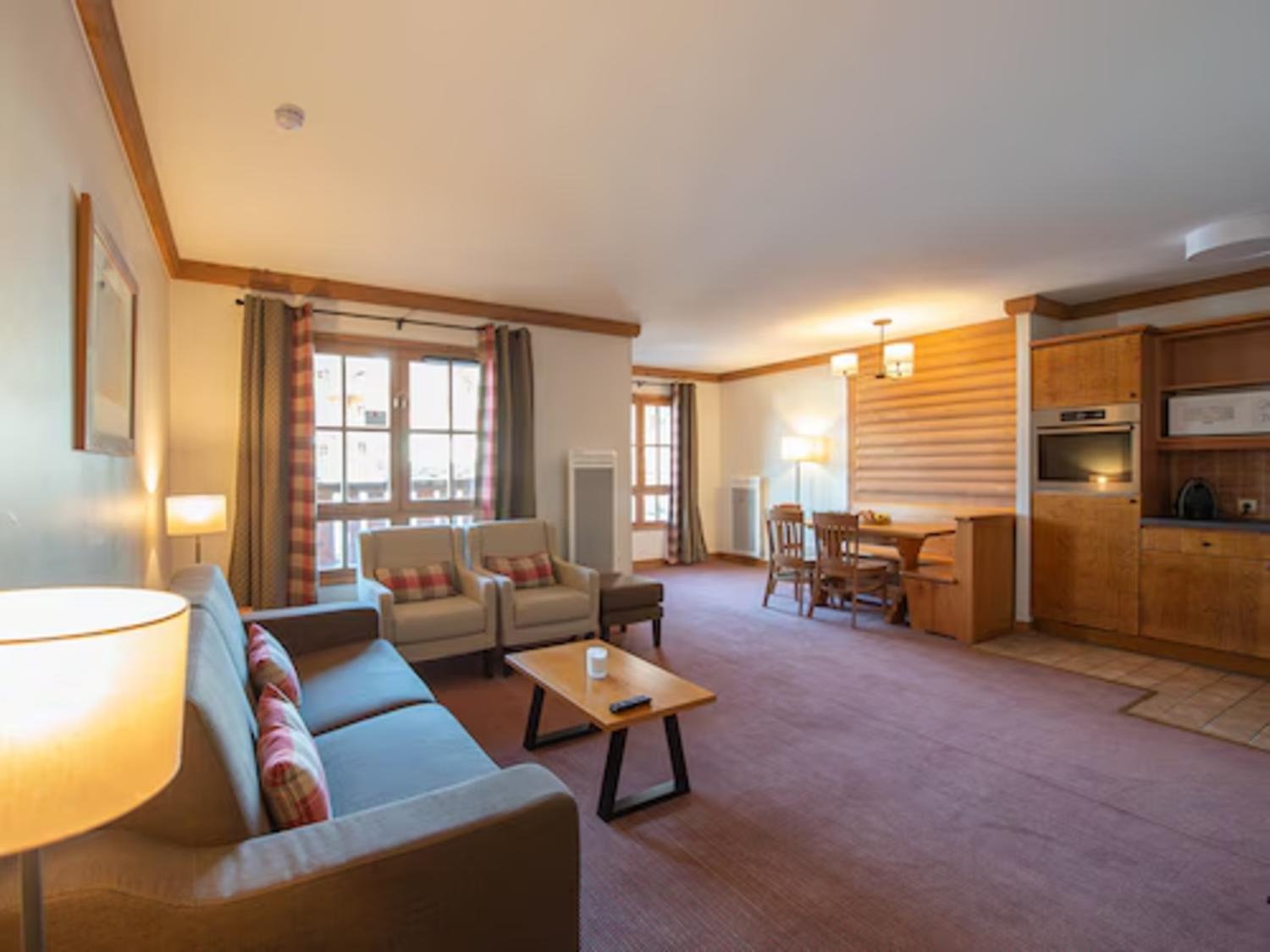 aaa-107894-43-1015646