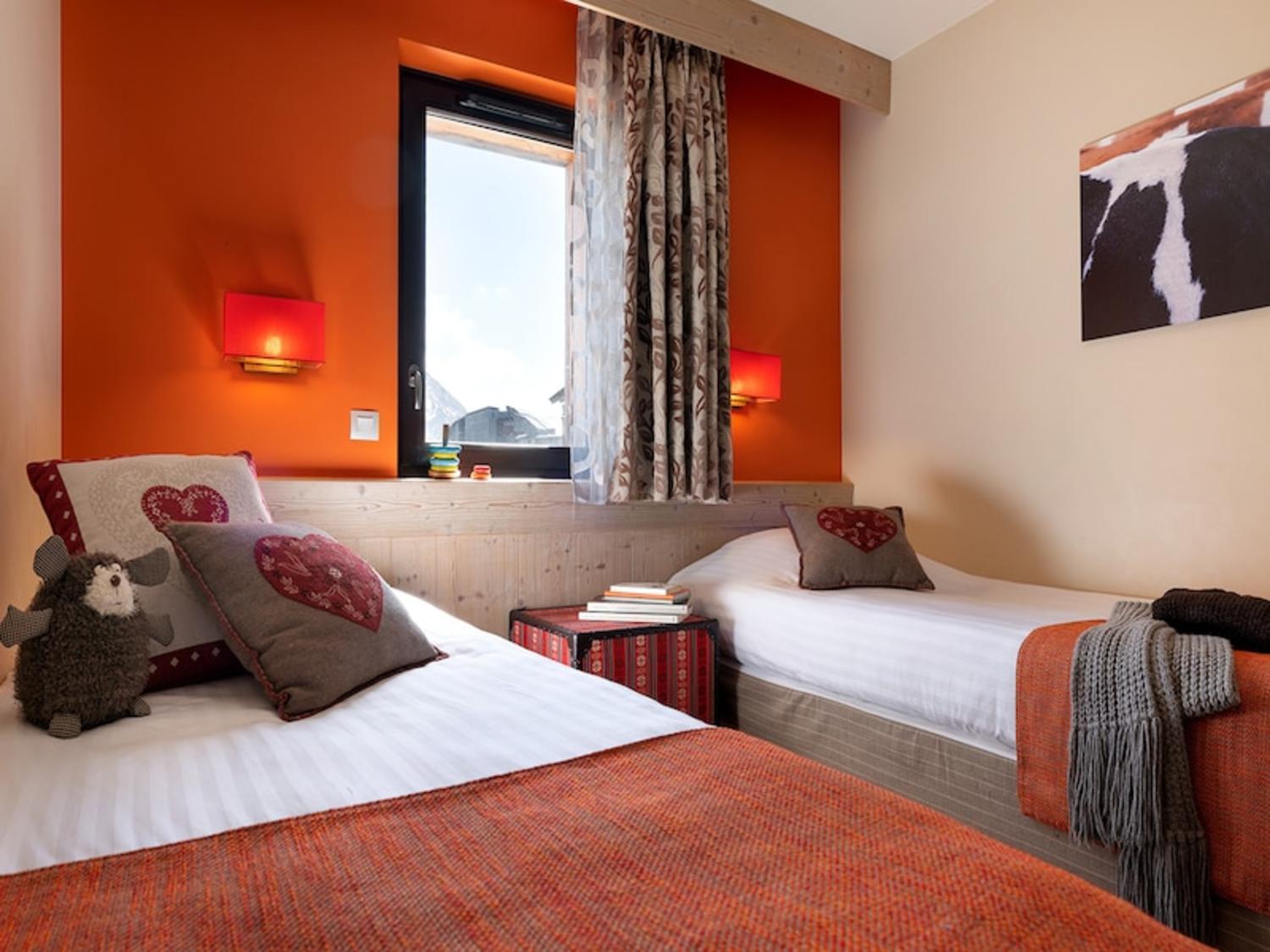 aaa-148249-43-1344486