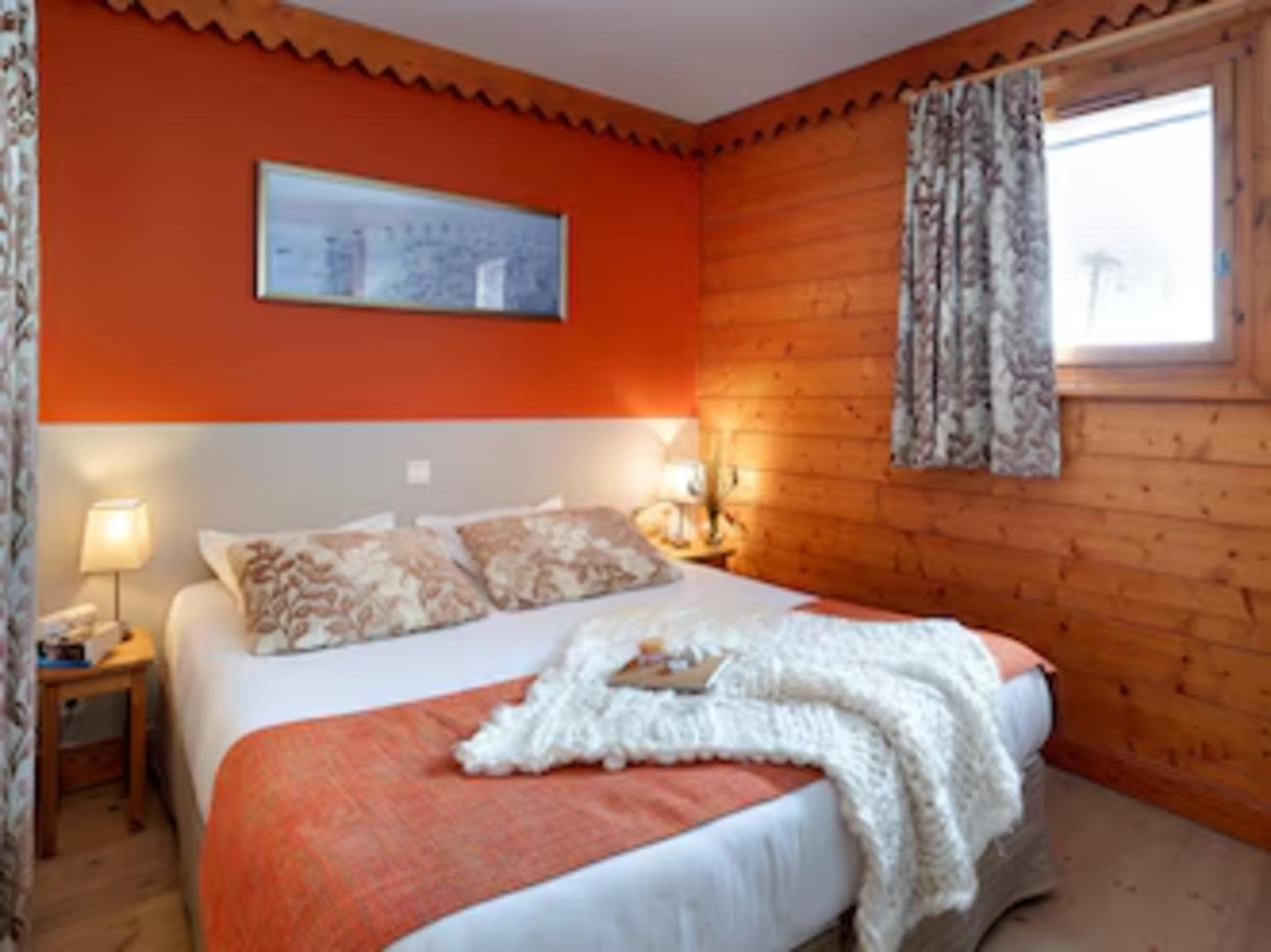 aaa-160387-43-1038810