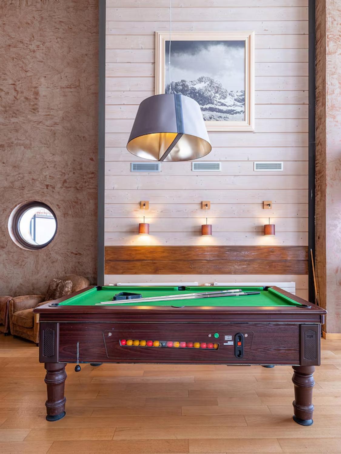 aaa-167048-34-1351543