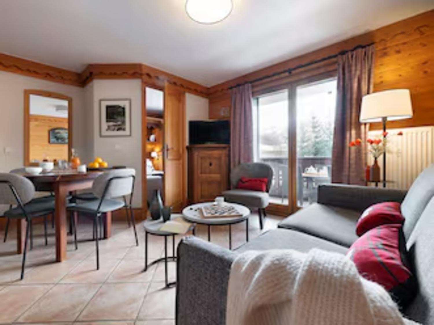 aaa-176423-43-1038755