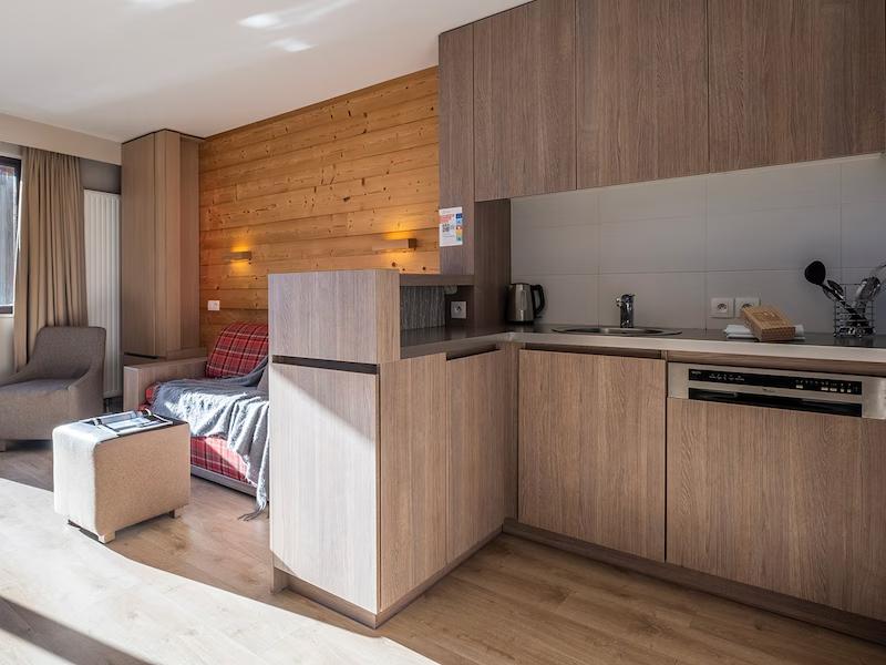 aaa-176974-43-999924