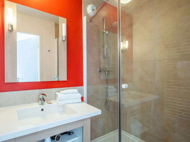 aaa-176981-43-999928