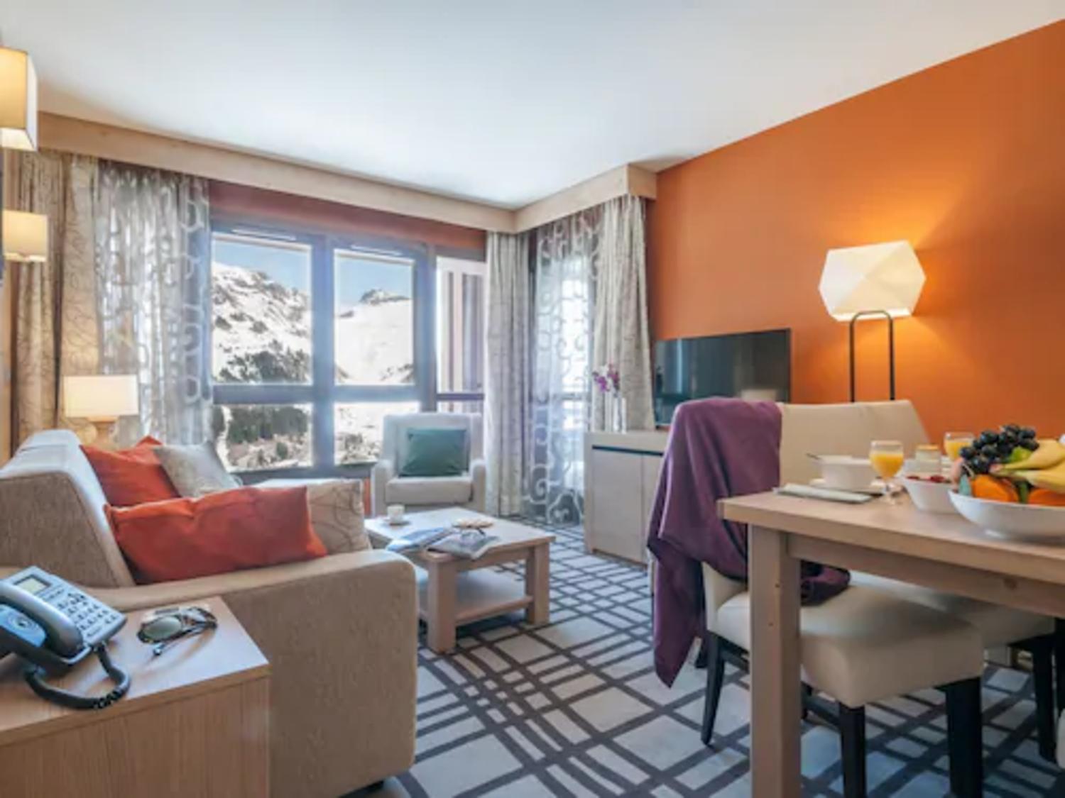 aaa-70689-43-1000029