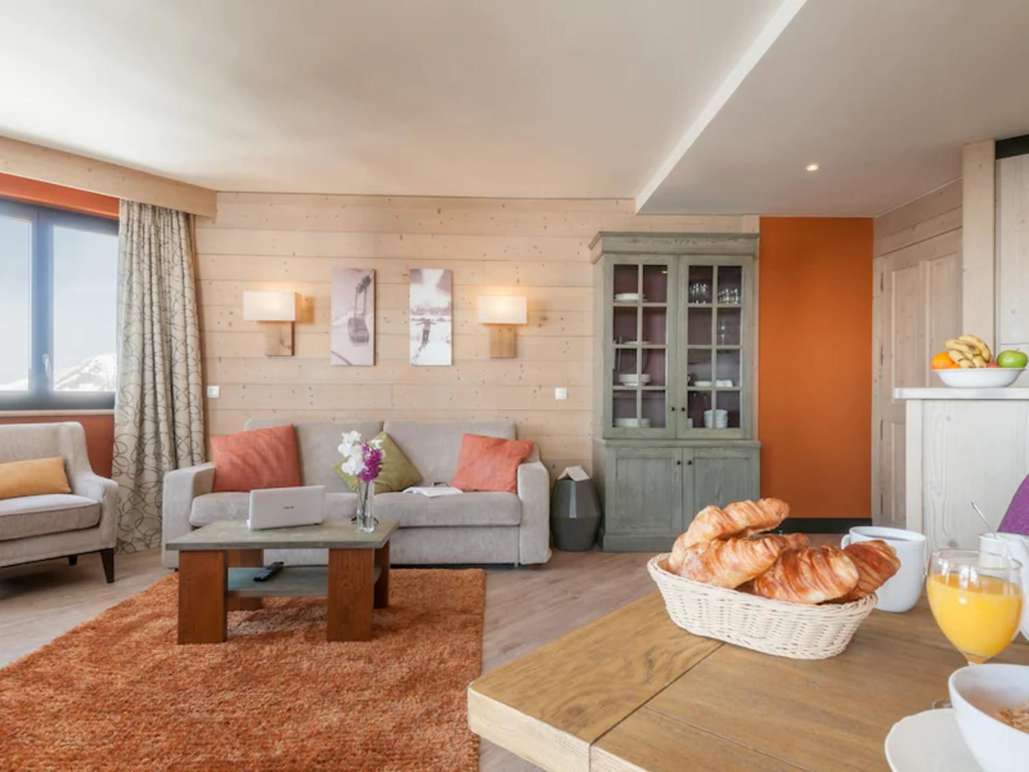 aaa-72422-43-1344547