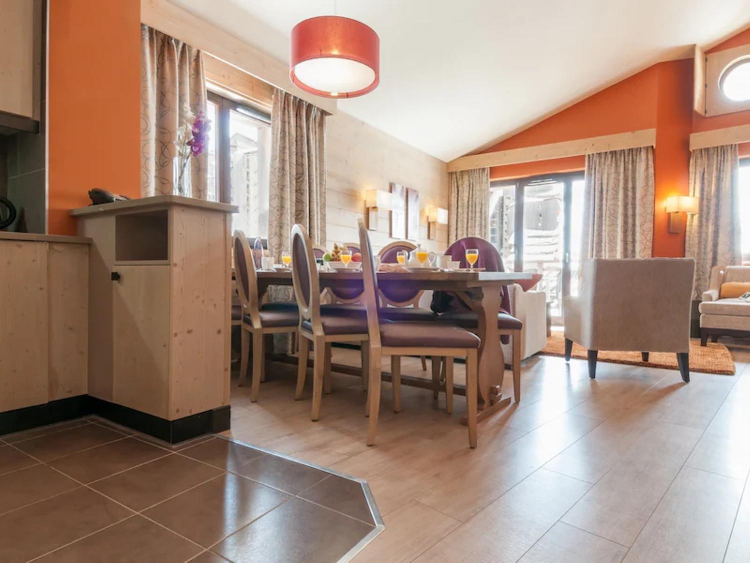 aaa-72435-43-1344482