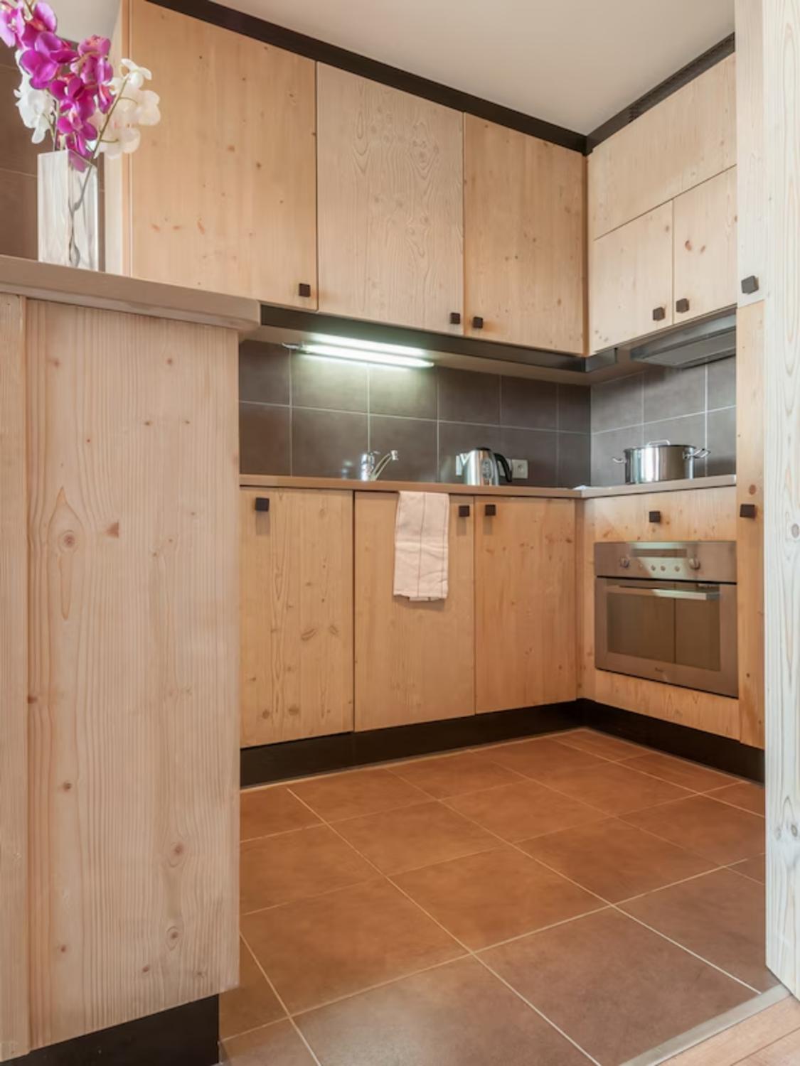 aaa-72450-34-1344506