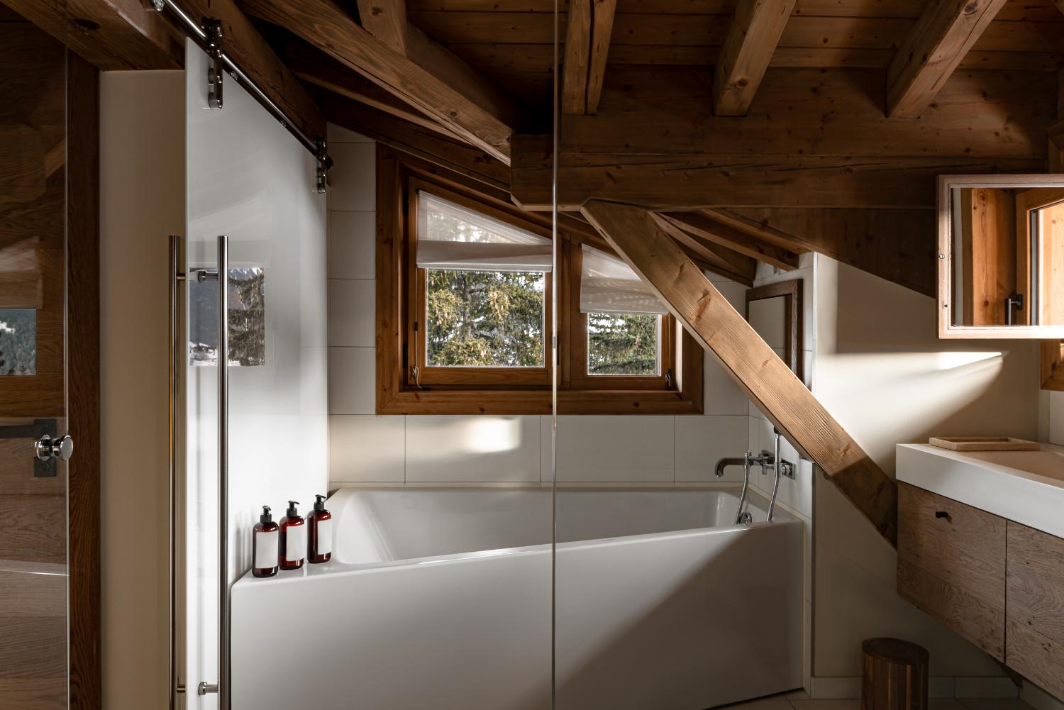 an-exceptional-alpine-chalet-courchevel-village-1-1463711