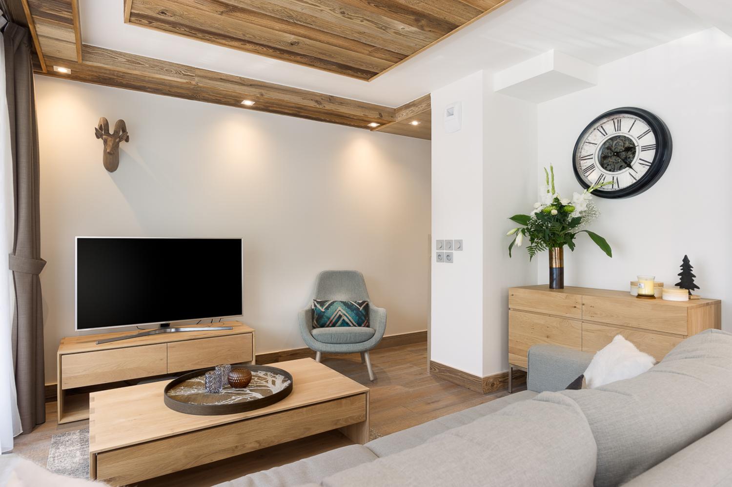 annapurne-a101-salon-1-web-799136