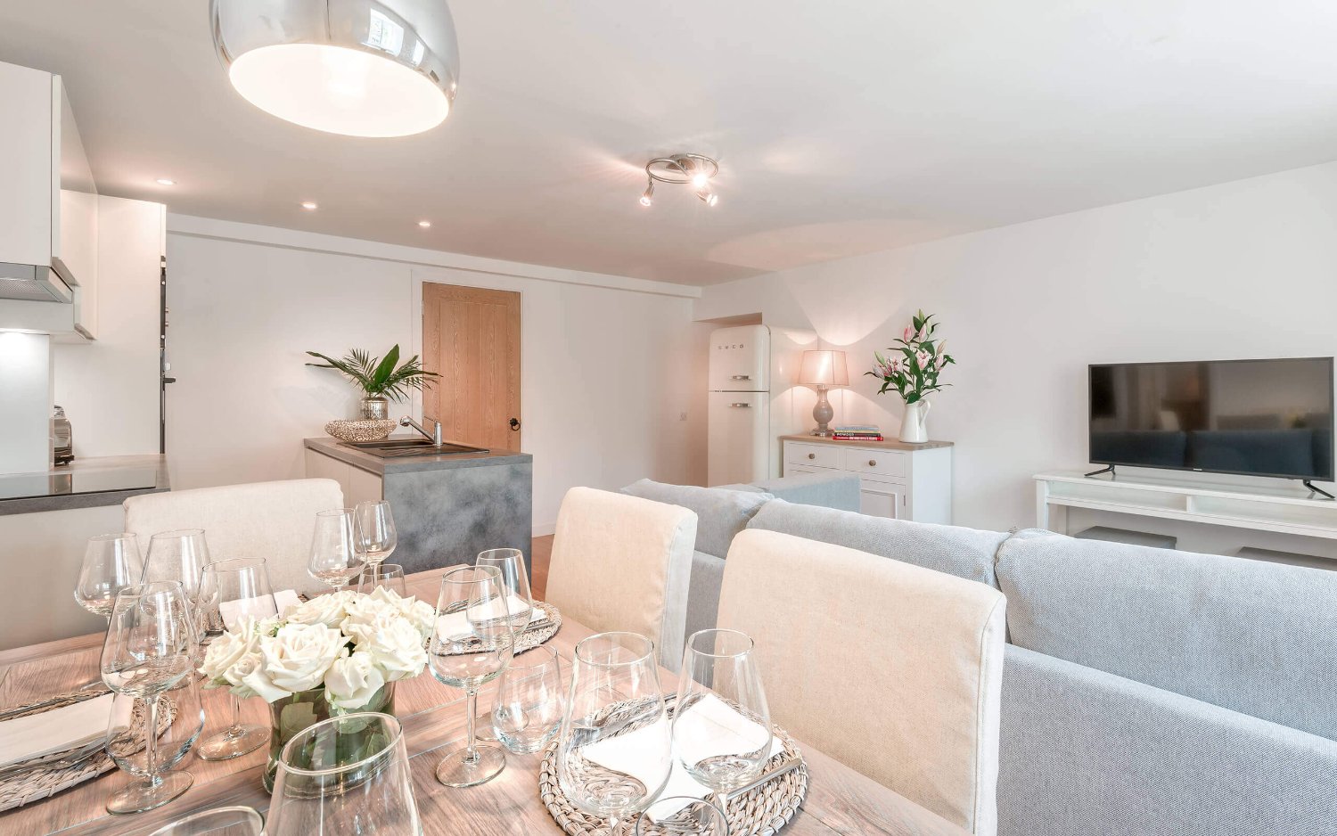 apartment-6-01-1468808