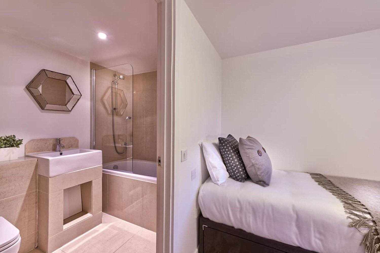 apartment-6-10-1468817
