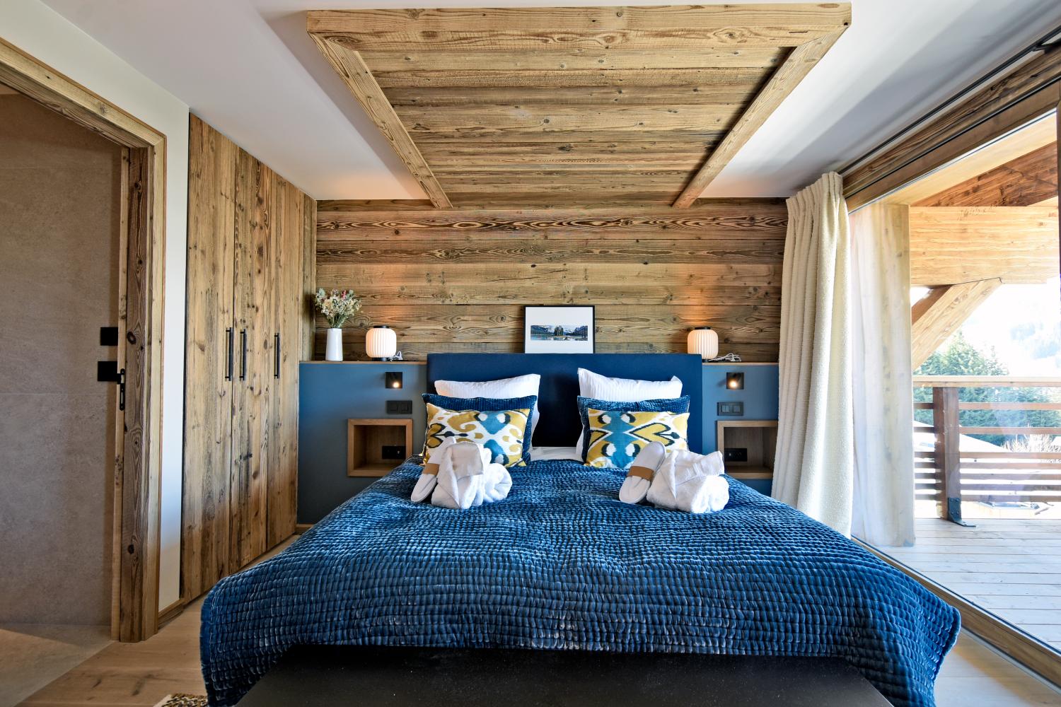 apartment-aspen-lgcdp-meribel-bedroom-6-1453948