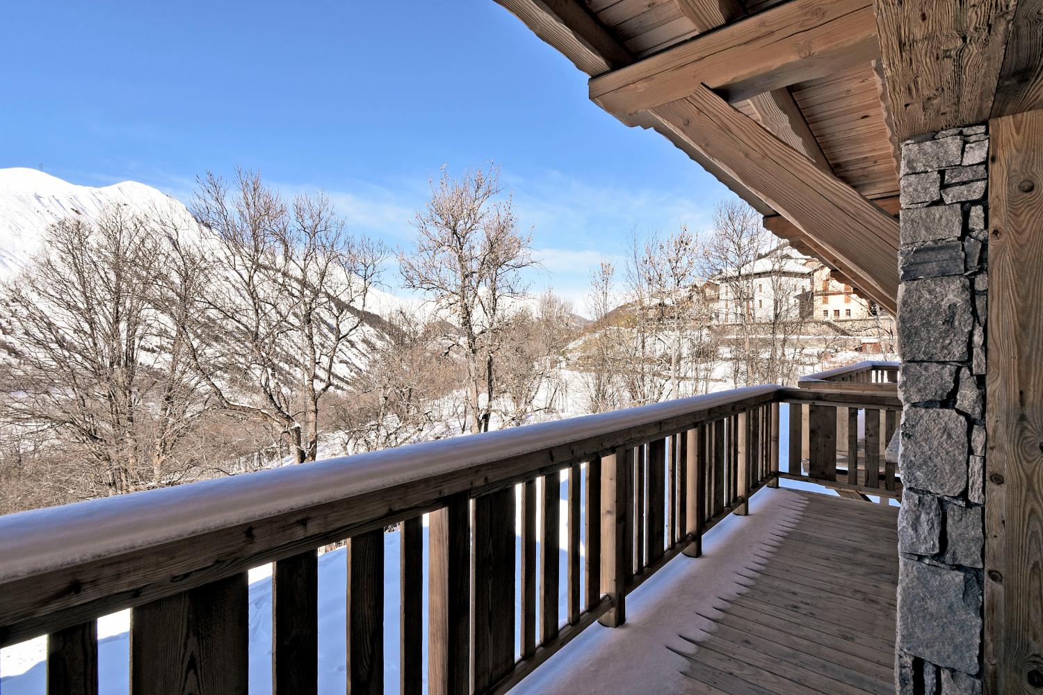 apartment-dayo-saint-martin-de-belleville-15-1462555