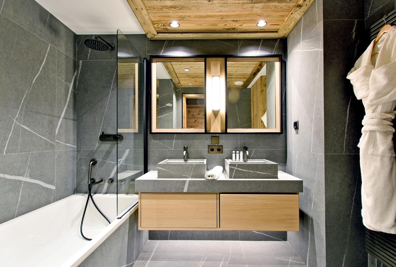apartment-dou-of-the-lanches-vdo-meribel-bathroom-3-1453796