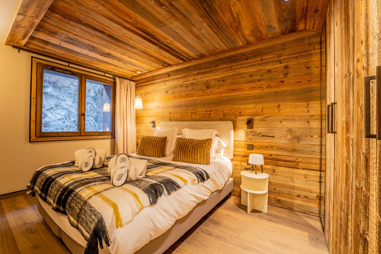 apartment-duplex-little-himalaya-vdo-meribel-bedroom-6-1453724